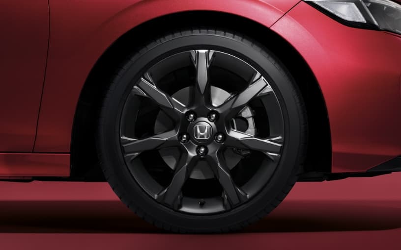 ล้ออัลลอย ขนาด 18 นิ้ว Matte Black ดีไซน์สปอร์ต